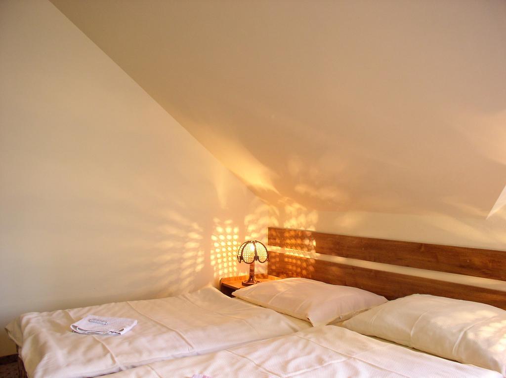 Hotel Filippi Zdirec nad Doubravkou Luaran gambar